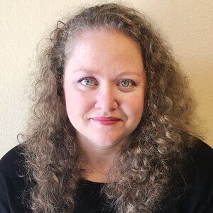 Meet your Posher, Angie